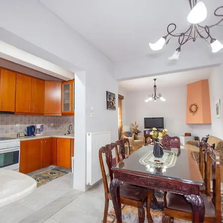 Titika House