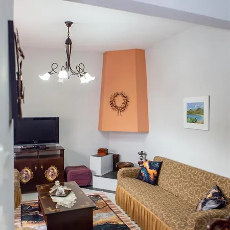 Titika House Gospodarstwo wiejskie Vrasná